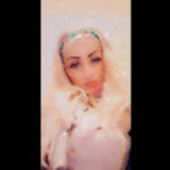 Meet your Posher, Michele j. beth - Picture 1 of 1